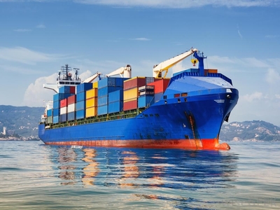 cargo-ship-hauling-intermodel-